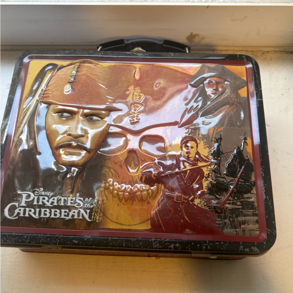 Vintage Disney Pirates of the Caribbean Red Lunch Box